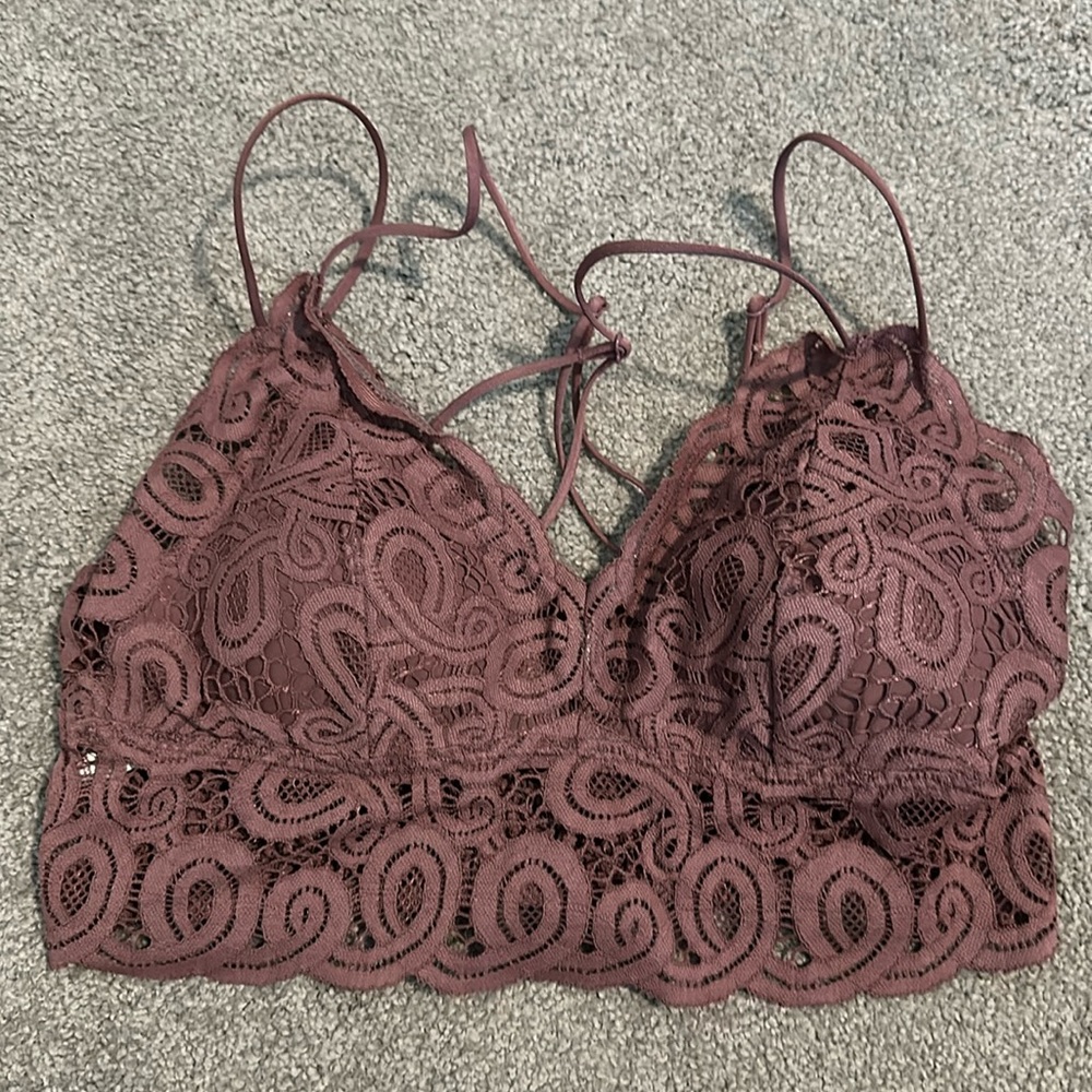 Like new PINK Victoria’s Secret lace bralette